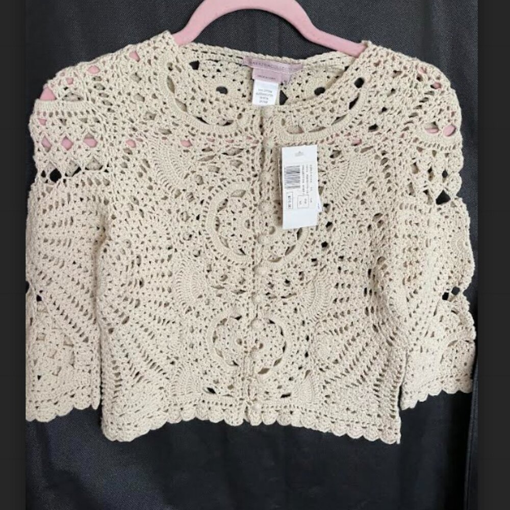 BCBG Max Azria Collection sweater size xs, 100% cotton; ivory